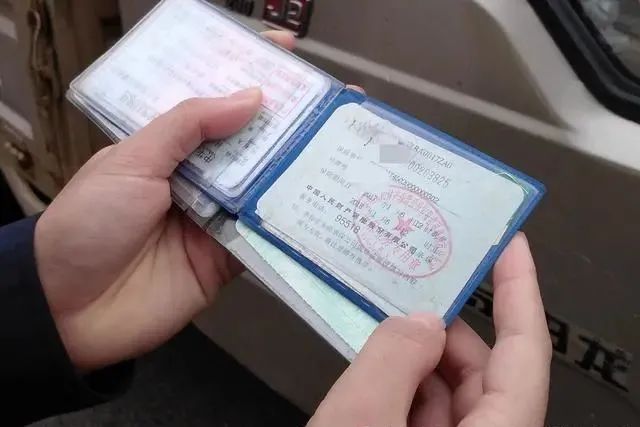 如果車借給別人出了事故怎么辦_如果我借車給別人出了事故_借車給別出了事故