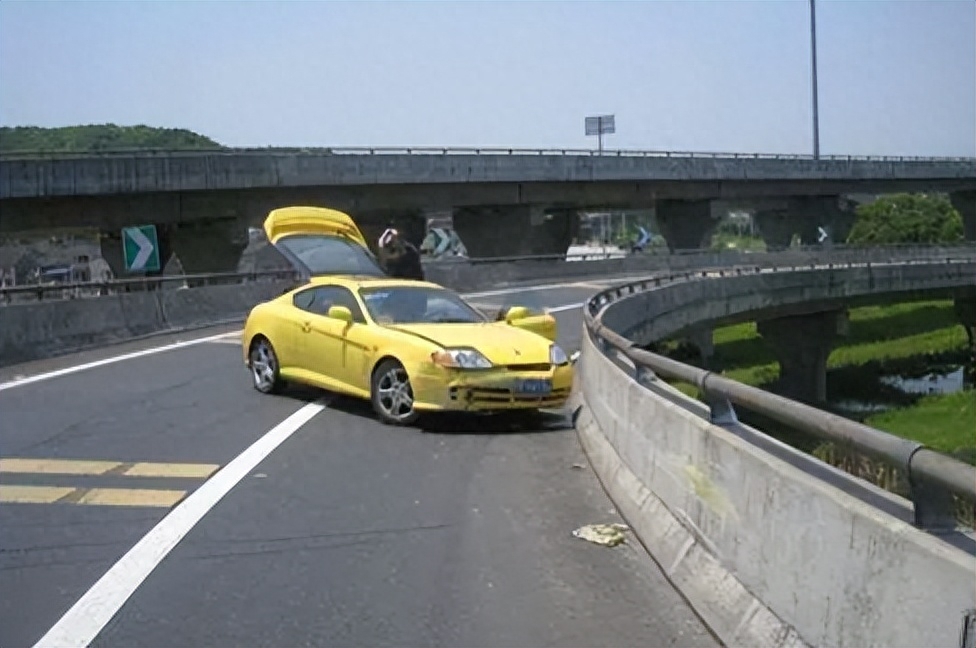 交通事故需要扣車嗎_交通事故需要扣車嗎_交通事故需要扣車嗎